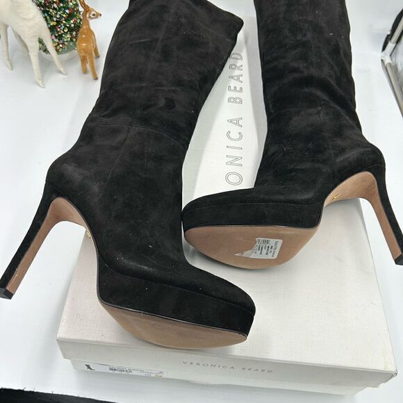 Women’s Veronica Beard, suede knee-high boots size 10 made in Brazil - Picture 3 of 8